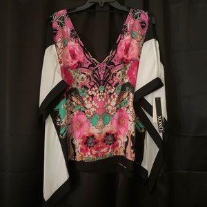 Blouse with beautiful flower for summertime